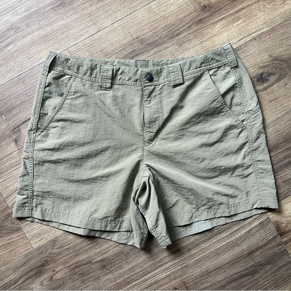 Sierra Experience Women’s 100% Nylon‎ Shorts Size 10 Khaki  5.5” Inseam